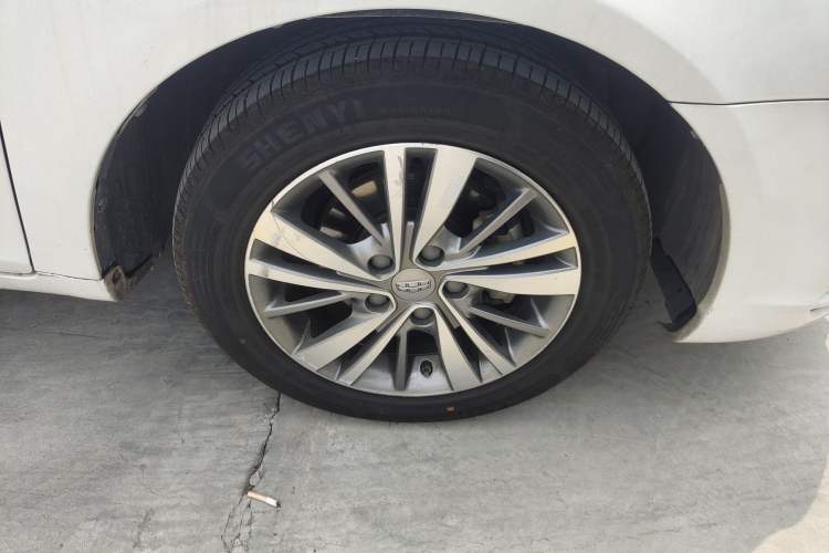 Used Geely Auto Emgrand 2018 1.5L CVT Upward Connect Edition Right Front Wheel Hub