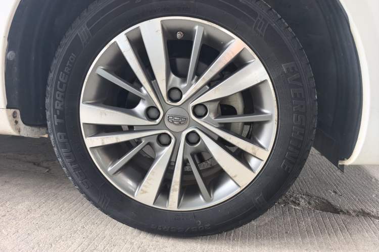 Used Geely Auto Emgrand 2018 1.5L CVT Upward Connect Edition Right Front Wheel Hub