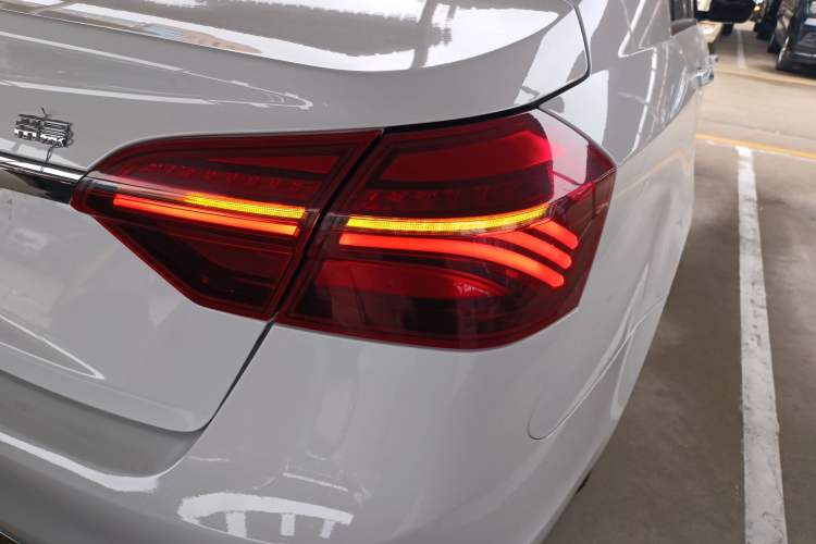 Used Geely Auto Emgrand 2018 1.5L Manual Luxury Model Right Rear Taillight