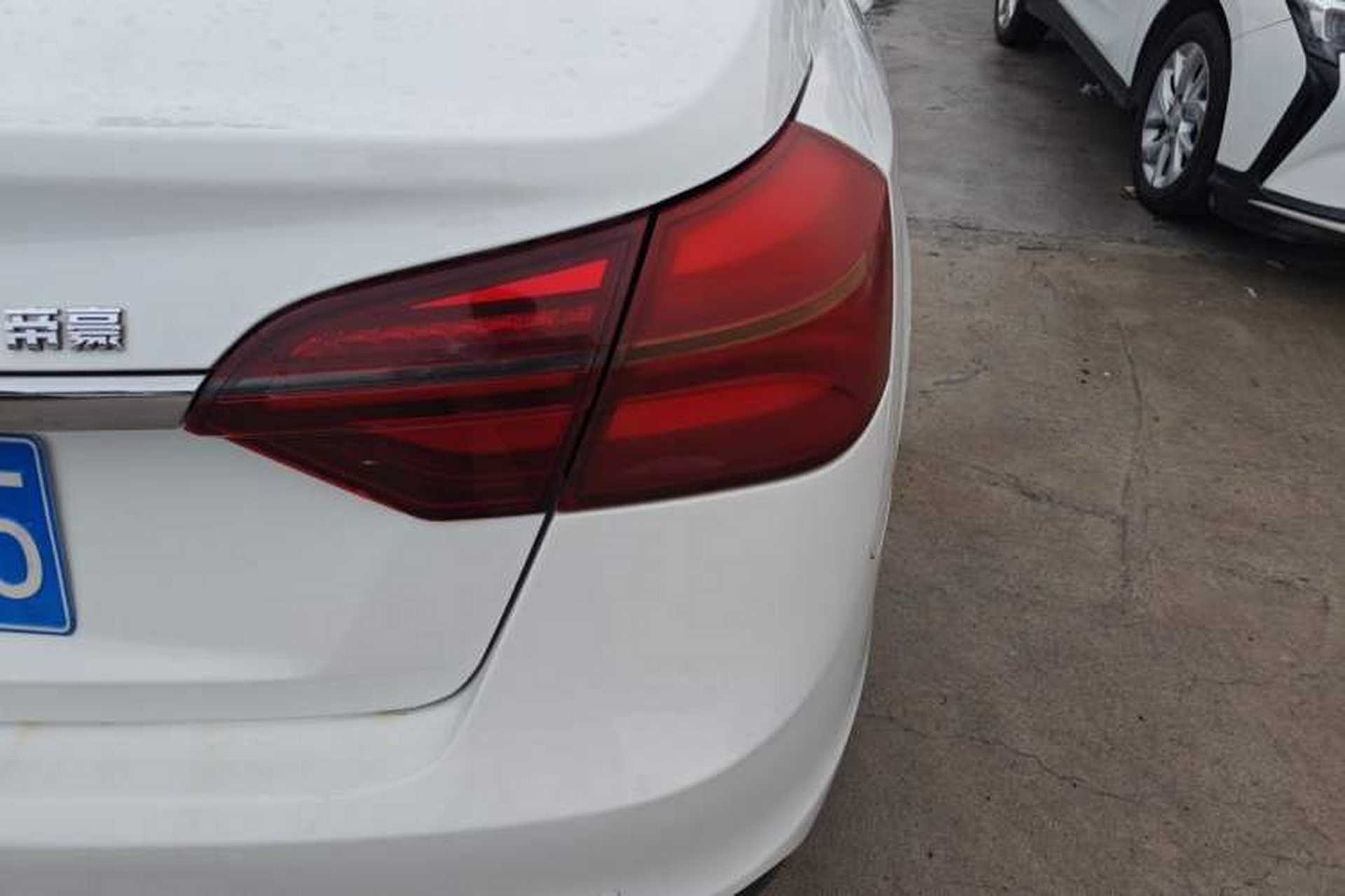 Used Geely Auto Emgrand 2018 1.5L Manual Upward Connect Edition Right Rear Taillight