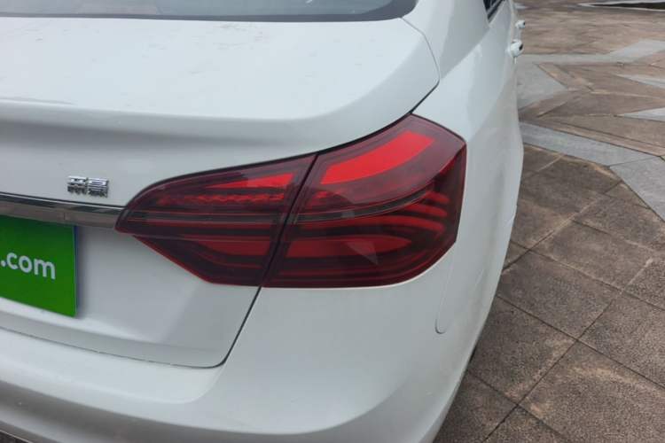 Used Geely Auto Emgrand 2018 1.5L CVT Upward Connect Edition Right Rear Taillight