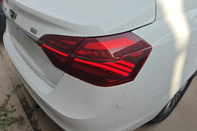 Used Geely Auto Emgrand 2018 1.5L Manual Luxury Model Right Rear Taillight