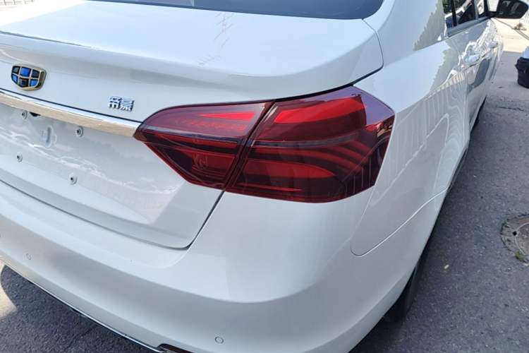 Used Geely Auto Emgrand 2018 1.5L Manual Luxury Model Right Rear Taillight