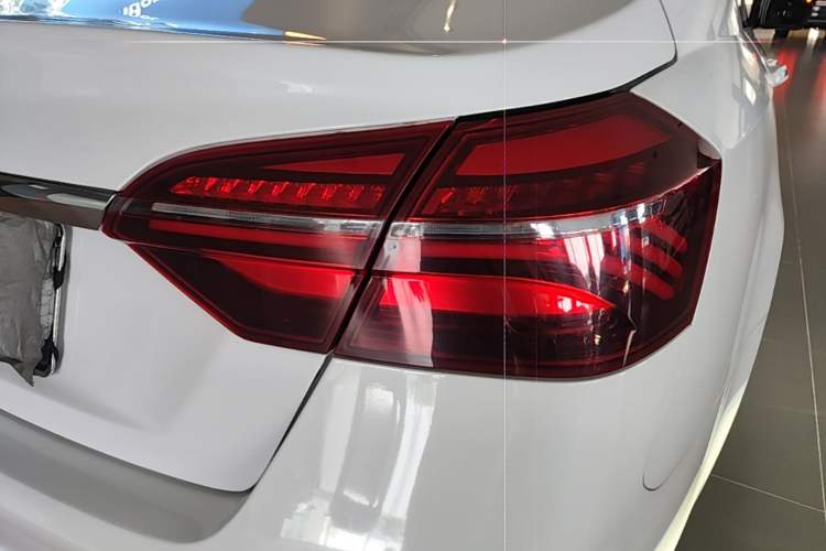Used Geely Auto Emgrand 2018 1.5L Manual Upward Connect Edition Right Rear Taillight