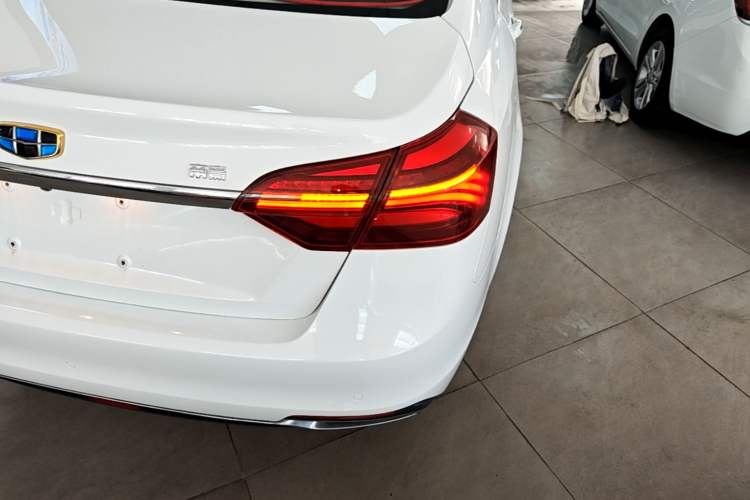 Used Geely Auto Emgrand 2018 1.5L Manual Luxury Model Right Rear Taillight