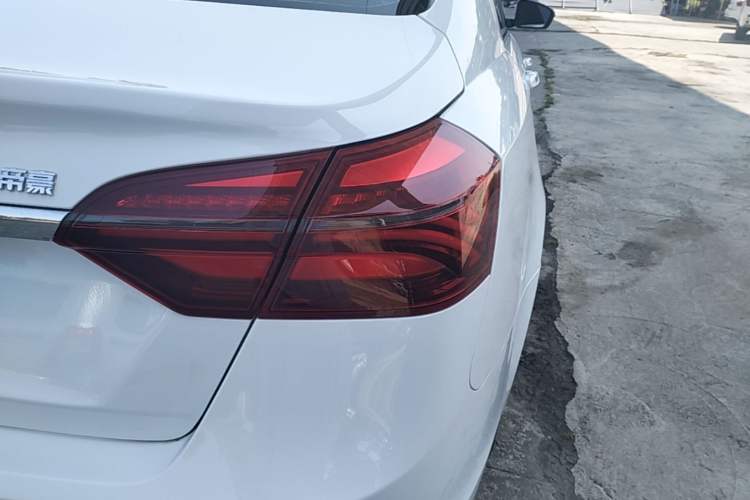 Used Geely Auto Emgrand 2018 1.5L CVT Upward Connect Edition Right Rear Taillight