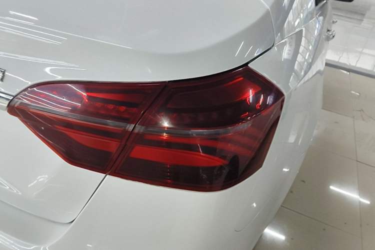 Used Geely Auto Emgrand 2018 1.5L Manual Luxury Model Right Rear Taillight