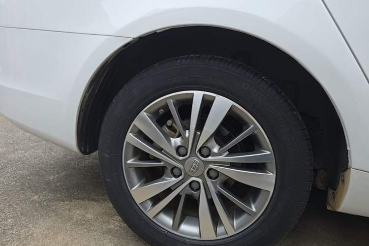 Used Geely Auto Emgrand 2018 1.5L CVT Upward Connect Edition Right Rear Wheel Hub