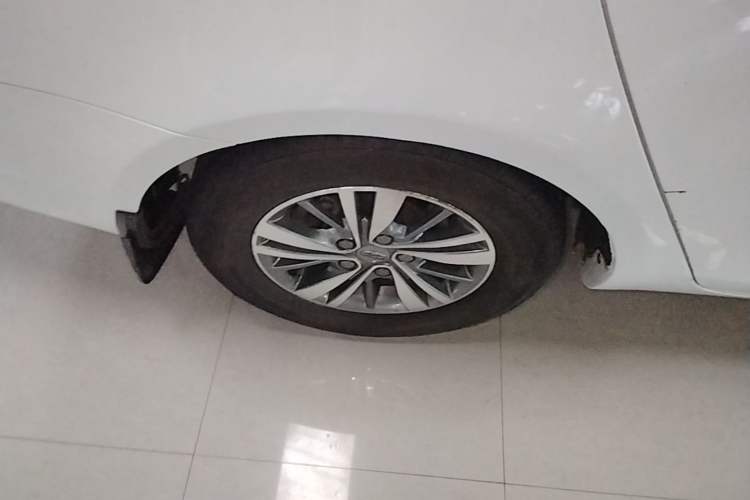 Used Geely Auto Emgrand 2018 1.5L CVT Luxury Model Right Rear Wheel Hub