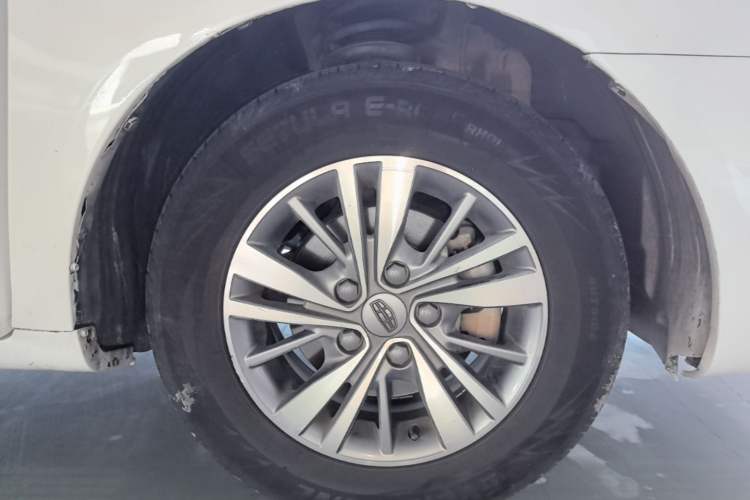 Used Geely Auto Emgrand 2018 1.5L Manual Luxury Model Right Rear Wheel Hub