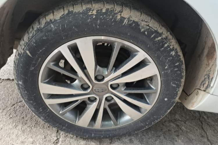 Used Geely Auto Emgrand 2018 1.5L CVT Upward Connect Edition Right Rear Wheel Hub