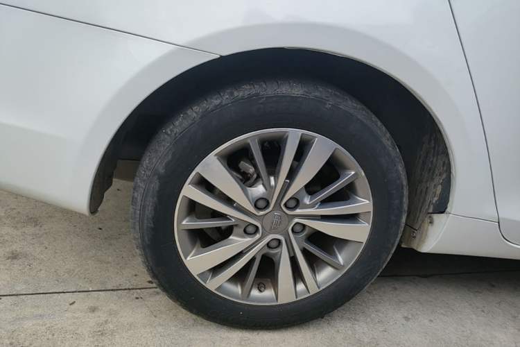 Used Geely Auto Emgrand 2018 1.5L Manual Upward Connect Edition Right Rear Wheel Hub