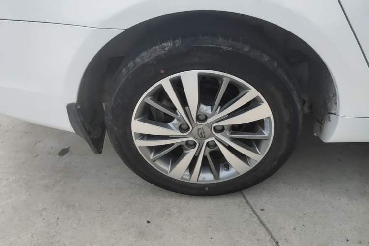 Used Geely Auto Emgrand 2018 1.5L CVT Upward Connect Edition Right Rear Wheel Hub