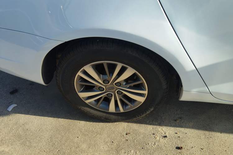 Used Geely Auto Emgrand 2018 1.5L Manual Luxury Model Right Rear Wheel Hub