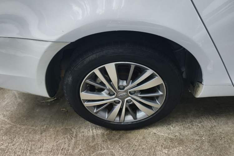 Used Geely Auto Emgrand 2018 1.5L CVT Upward Connect Edition Right Rear Wheel Hub