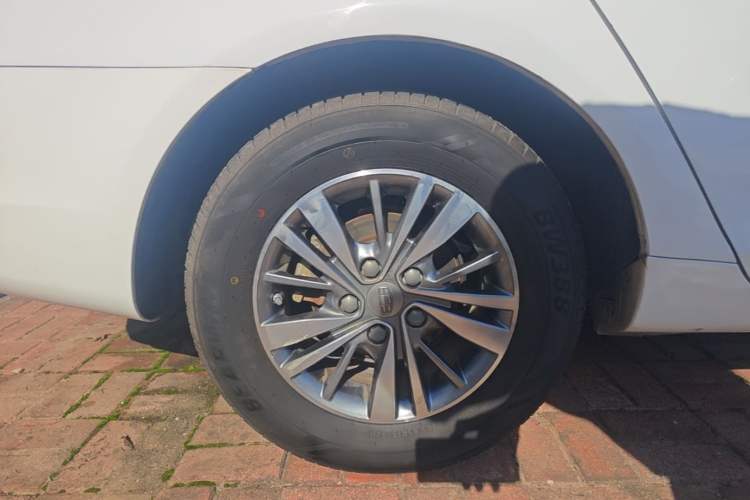 Used Geely Auto Emgrand 2018 1.5L CVT Luxury Model Right Rear Wheel Hub