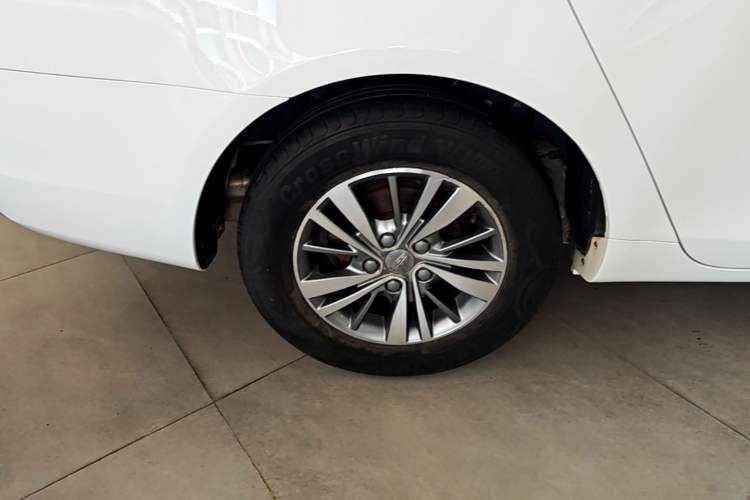 Used Geely Auto Emgrand 2018 1.5L Manual Luxury Model Right Rear Wheel Hub