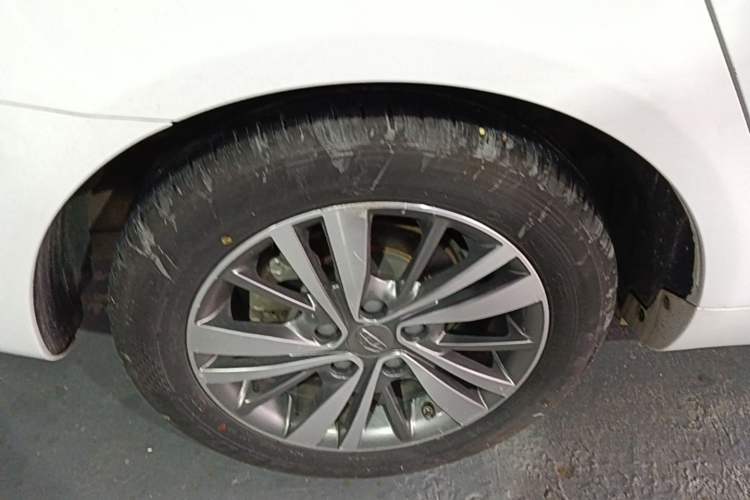 Used Geely Auto Emgrand 2018 1.5L CVT Upward Connect Edition Right Rear Wheel Hub