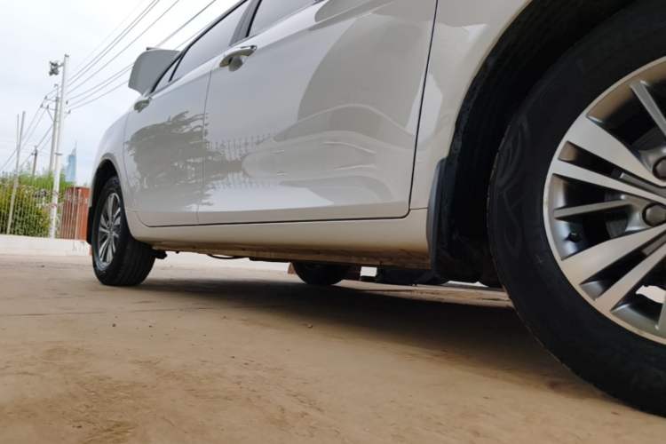 Used Geely Auto Emgrand 2018 1.5L Manual Luxury Model Right Side Sill