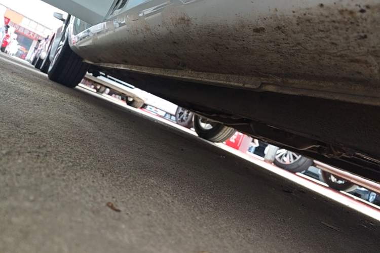 Used Geely Auto Emgrand 2018 1.5L Manual Upward Connect Edition Right Side Sill