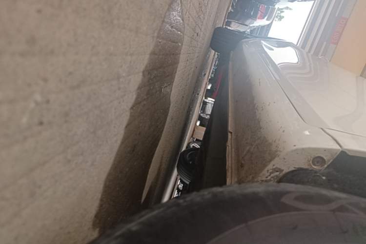 Used Geely Auto Emgrand 2018 1.5L Manual Upward Connect Edition Right Side Sill
