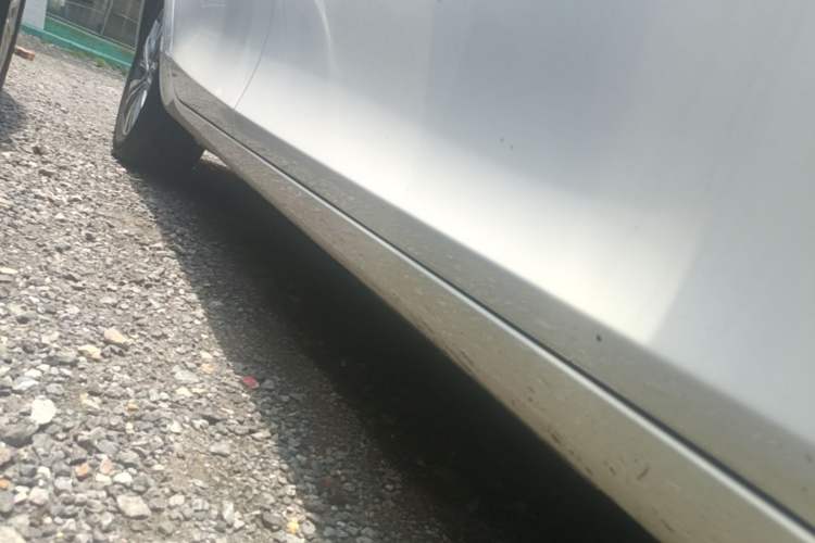 Used Geely Auto Emgrand 2018 1.5L CVT Upward Connect Edition Right Side Sill