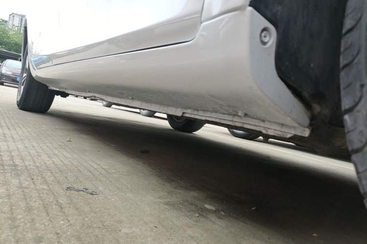 Used Geely Auto Emgrand 2018 1.5L Manual Luxury Model Right Side Sill