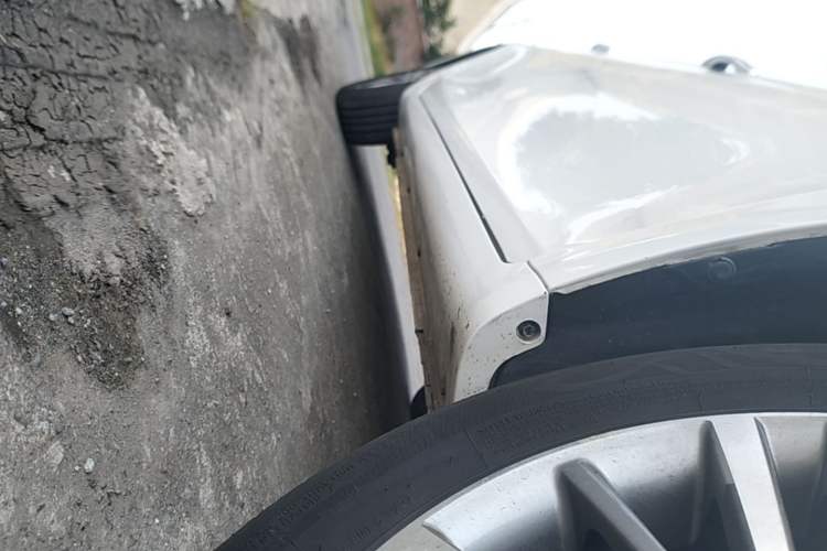 Used Geely Auto Emgrand 2018 1.5L CVT Upward Connect Edition Right Side Sill