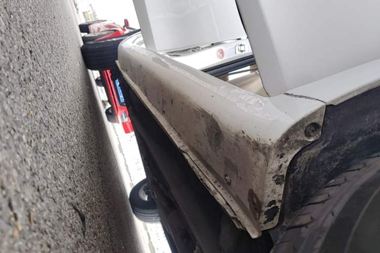 Used Geely Auto Emgrand 2018 1.5L CVT Luxury Model Right Side Sill