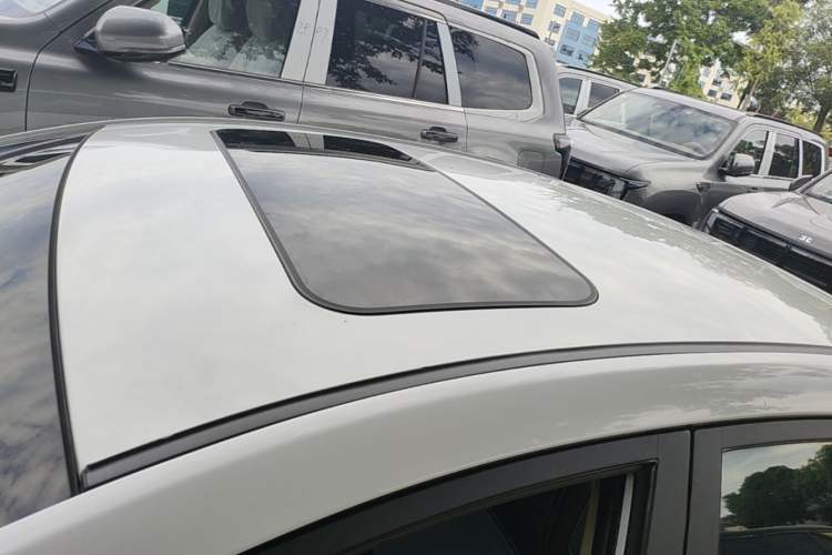 Used Geely Auto Emgrand 2018 1.5L Manual Upward Connect Edition Roof