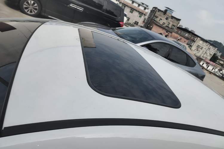 Used Geely Auto Emgrand 2018 1.5L CVT Upward Connect Edition Roof