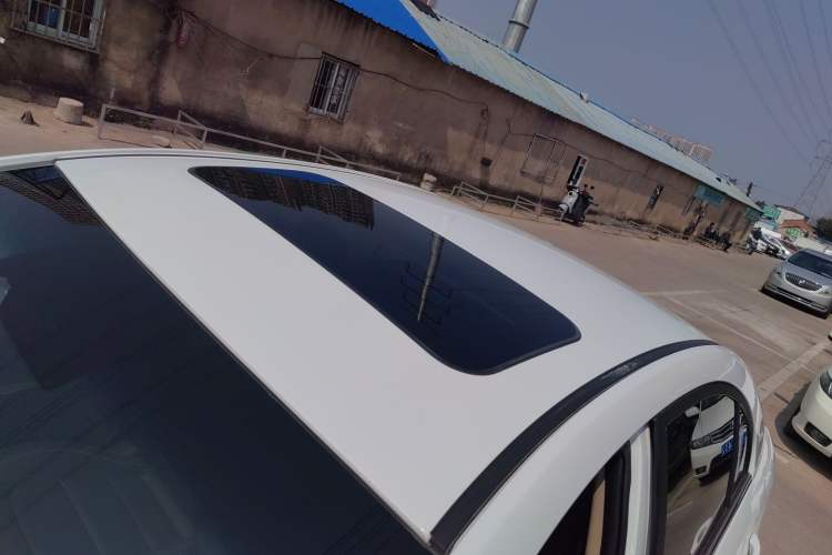 Used Geely Auto Emgrand 2018 1.5L CVT Upward Connect Edition Roof