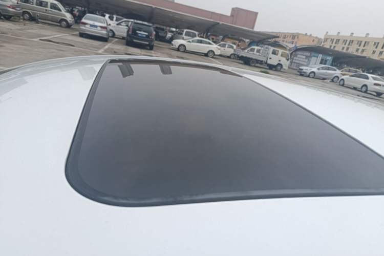 Used Geely Auto Emgrand 2018 1.5L Manual Upward Connect Edition Roof