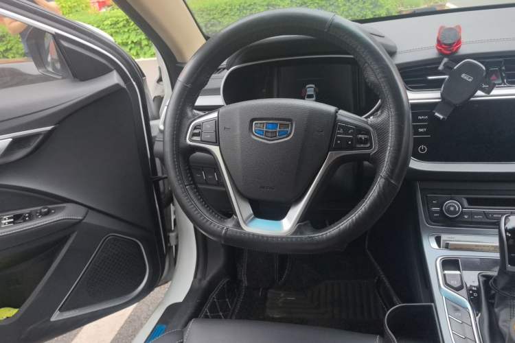 Used Geely Auto Emgrand 2018 1.5L CVT Upward Connect Edition Steering Wheel