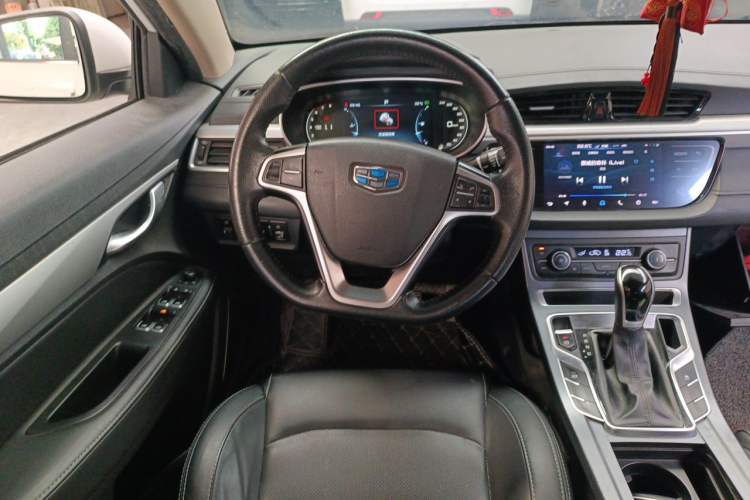Used Geely Auto Emgrand 2018 1.5L CVT Upward Connect Edition Steering Wheel