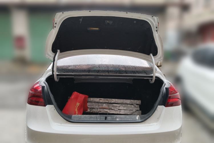 Used Geely Auto Emgrand 2018 1.5L CVT Upward Connect Edition Trunk