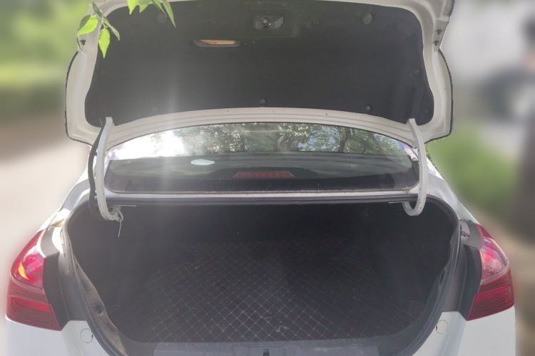 Used Geely Auto Emgrand 2018 1.5L Manual Upward Connect Edition Trunk