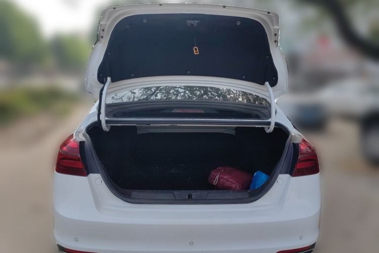 Used Geely Auto Emgrand 2018 1.5L Manual Upward Connect Edition Trunk