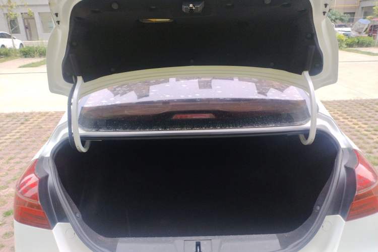 Used Geely Auto Emgrand 2018 1.5L CVT Upward Connect Edition Trunk