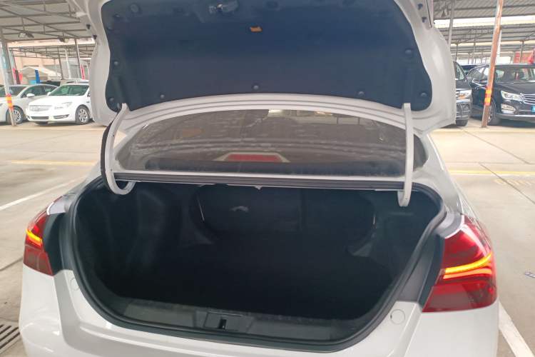 Used Geely Auto Emgrand 2018 1.5L Manual Luxury Model Trunk