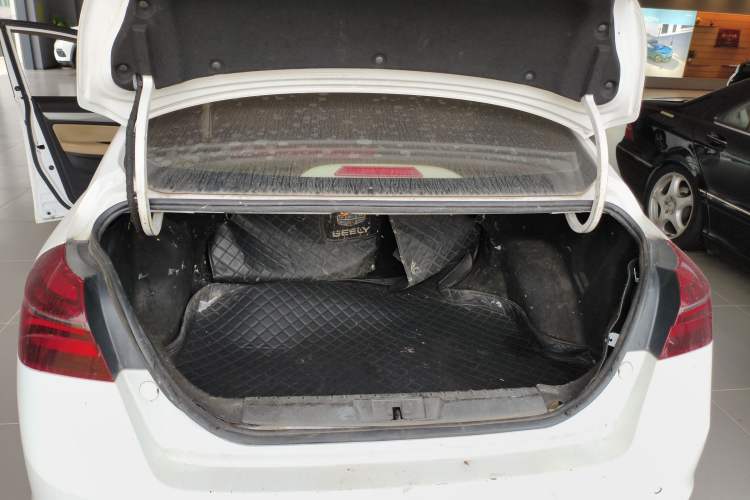 Used Geely Auto Emgrand 2018 1.5L CVT Luxury Model Trunk