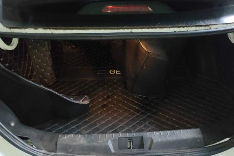 Used Geely Auto Emgrand 2018 1.5L Manual Upward Connect Edition Trunk