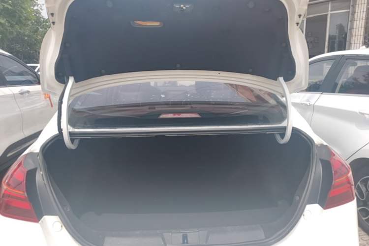 Used Geely Auto Emgrand 2018 1.5L Manual Upward Connect Edition Trunk