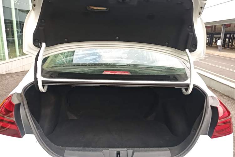 Used Geely Auto Emgrand 2018 1.5L Manual Upward Connect Edition Trunk