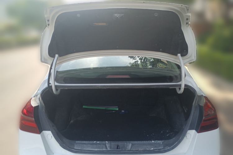 Used Geely Auto Emgrand 2018 1.5L CVT Upward Connect Edition Trunk