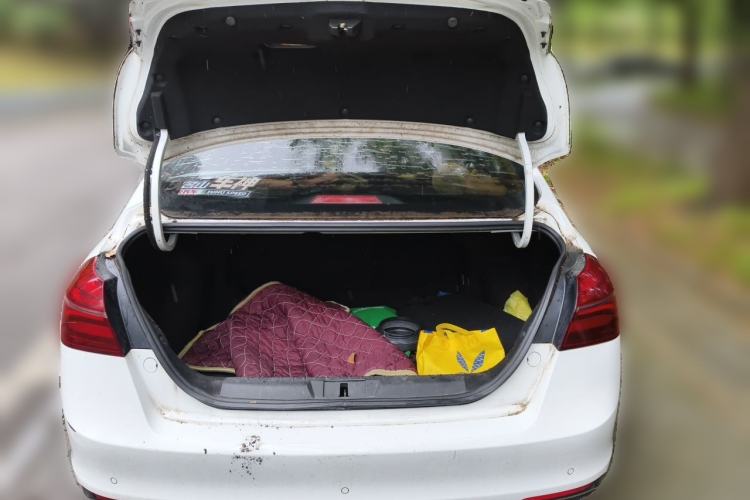 Used Geely Auto Emgrand 2018 1.5L CVT Upward Connect Edition Trunk