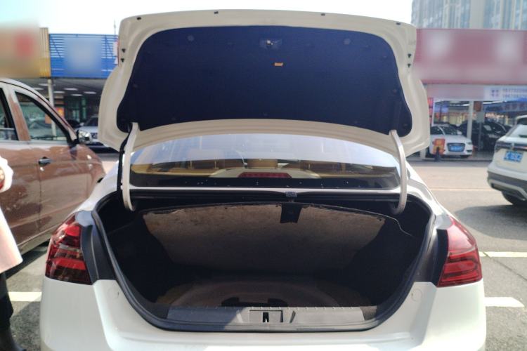 Used Geely Auto Emgrand 2018 1.5L CVT Luxury Model Trunk