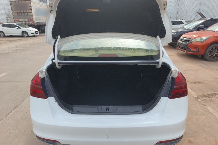 Used Geely Auto Emgrand 2018 1.5L Manual Luxury Model Trunk