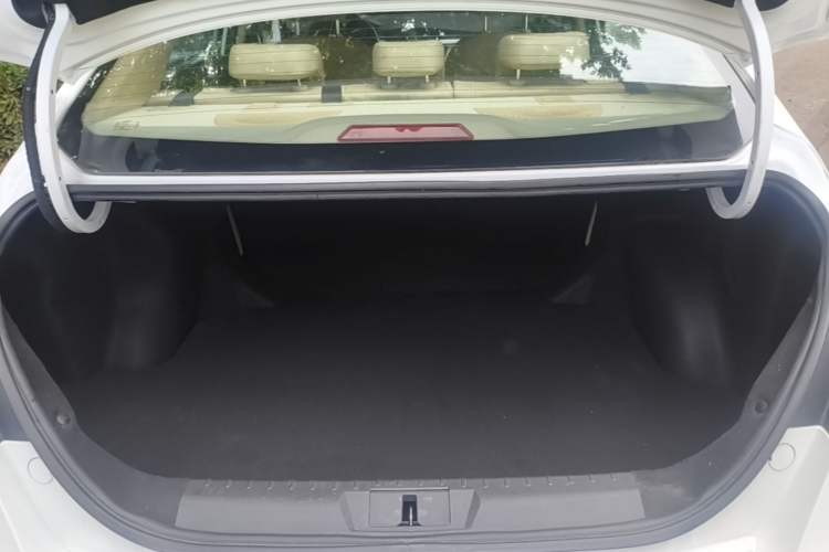 Used Geely Auto Emgrand 2018 1.5L CVT Luxury Model Trunk