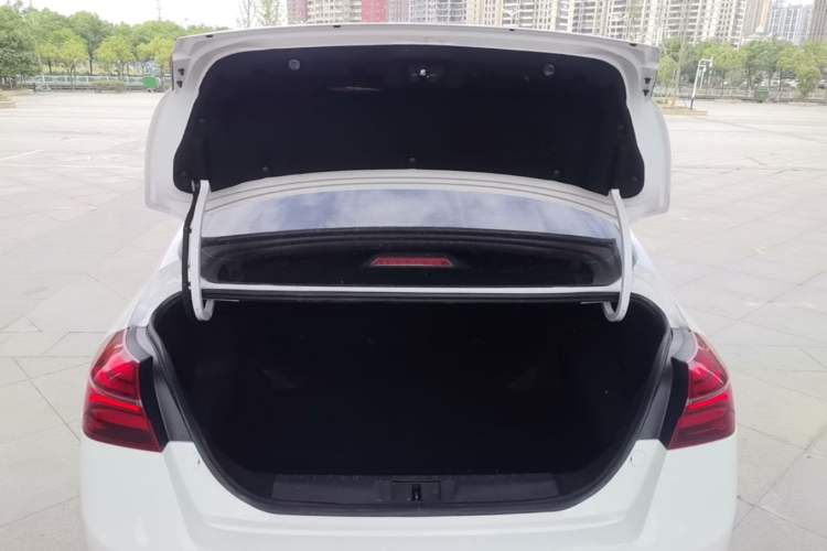 Used Geely Auto Emgrand 2018 1.5L CVT Upward Connect Edition Trunk